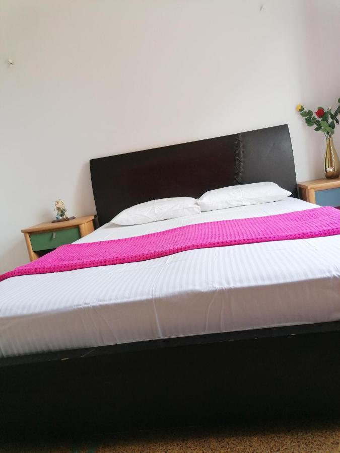Shared Rooms Near Acropolis And Monastiraki Athens Luaran gambar